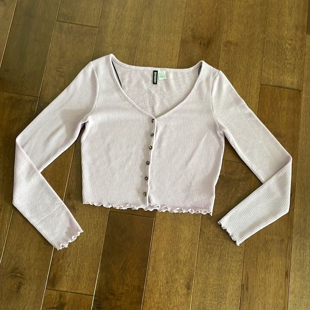 H&M Divided Button- Front Top - Lavender M